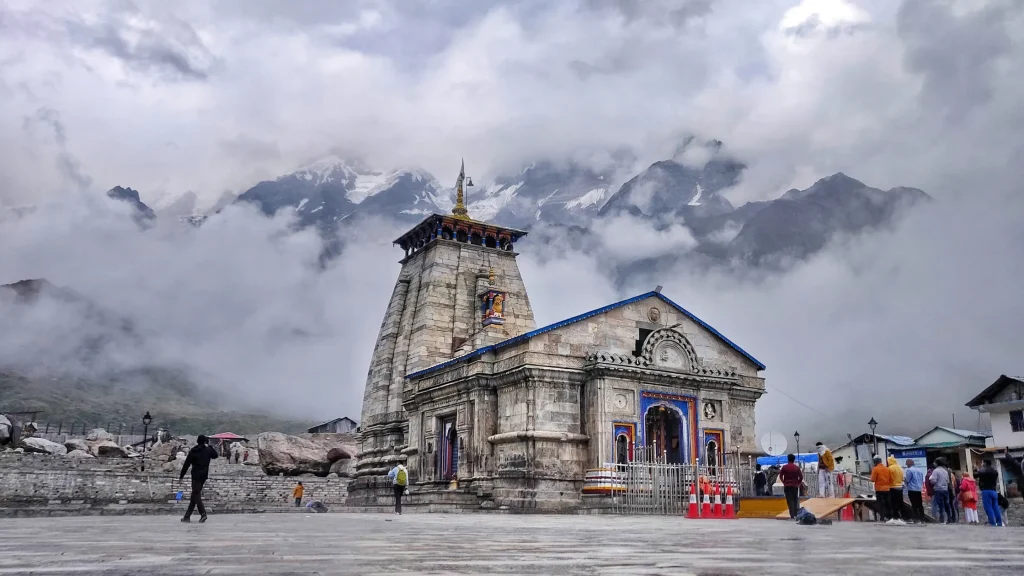 September to October is the best time to visit Kedarnath